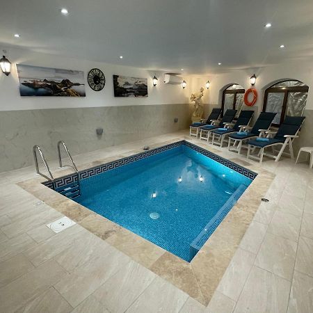Alina Boutique Living Bed and Breakfast Victoria Εξωτερικό φωτογραφία