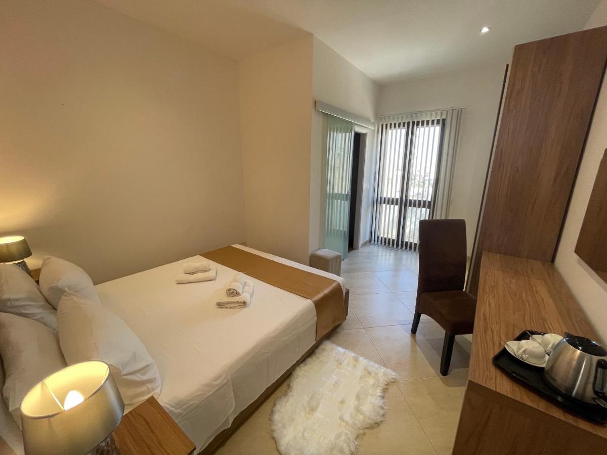 Alina Boutique Living Bed and Breakfast Victoria Εξωτερικό φωτογραφία