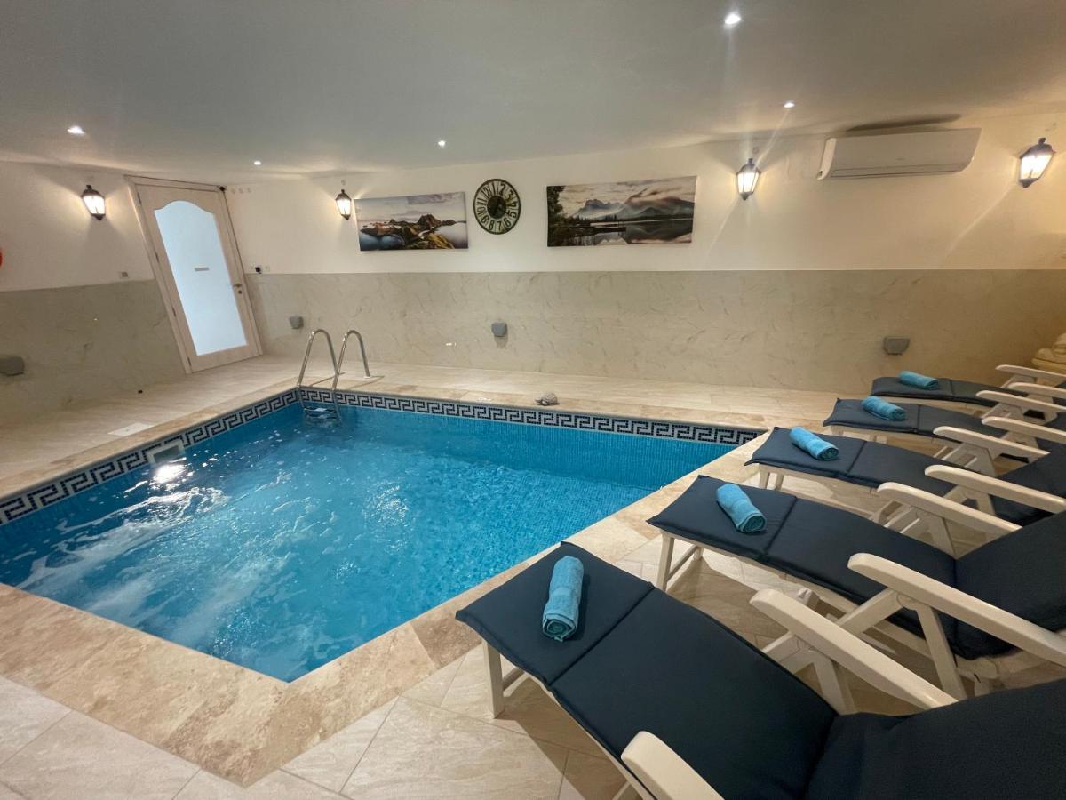 Alina Boutique Living Bed and Breakfast Victoria Εξωτερικό φωτογραφία