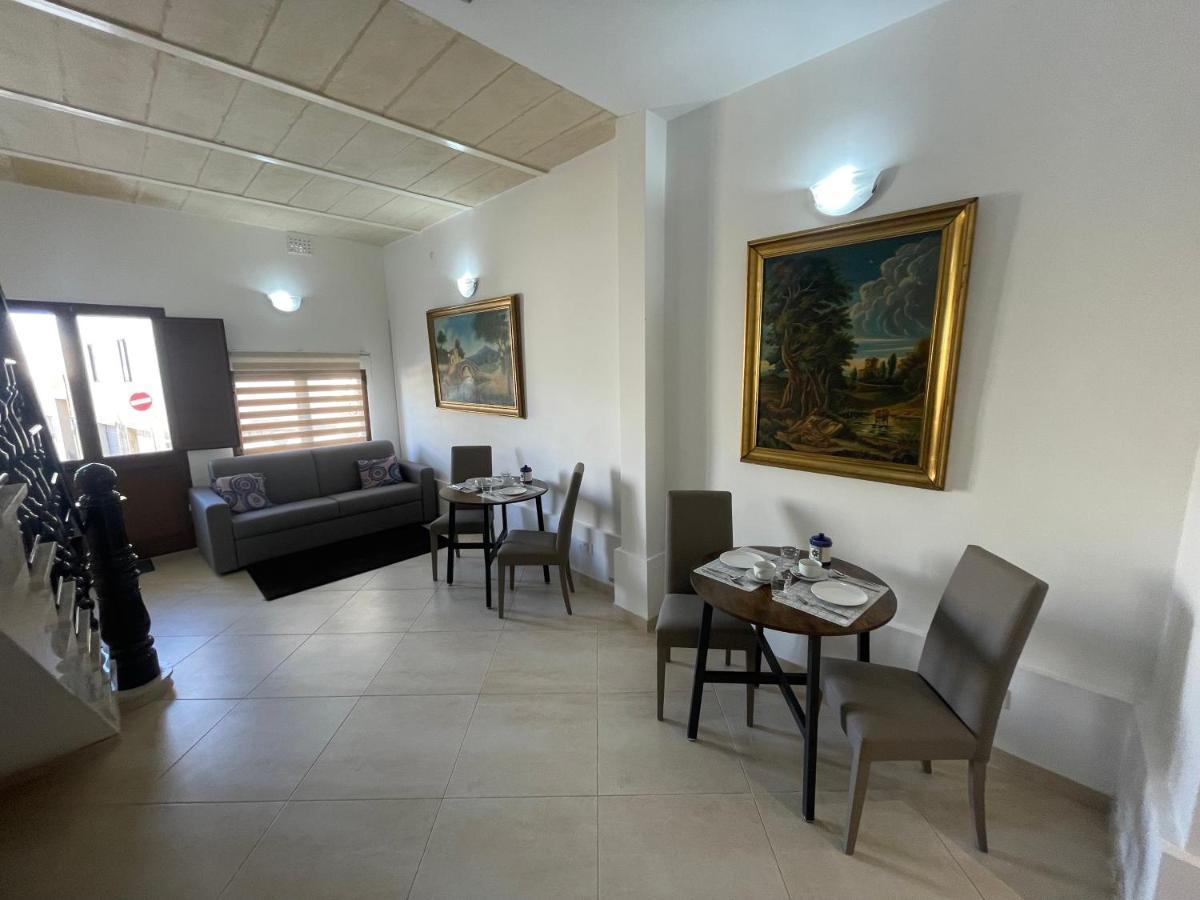 Alina Boutique Living Bed and Breakfast Victoria Εξωτερικό φωτογραφία